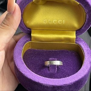 Gucci ring